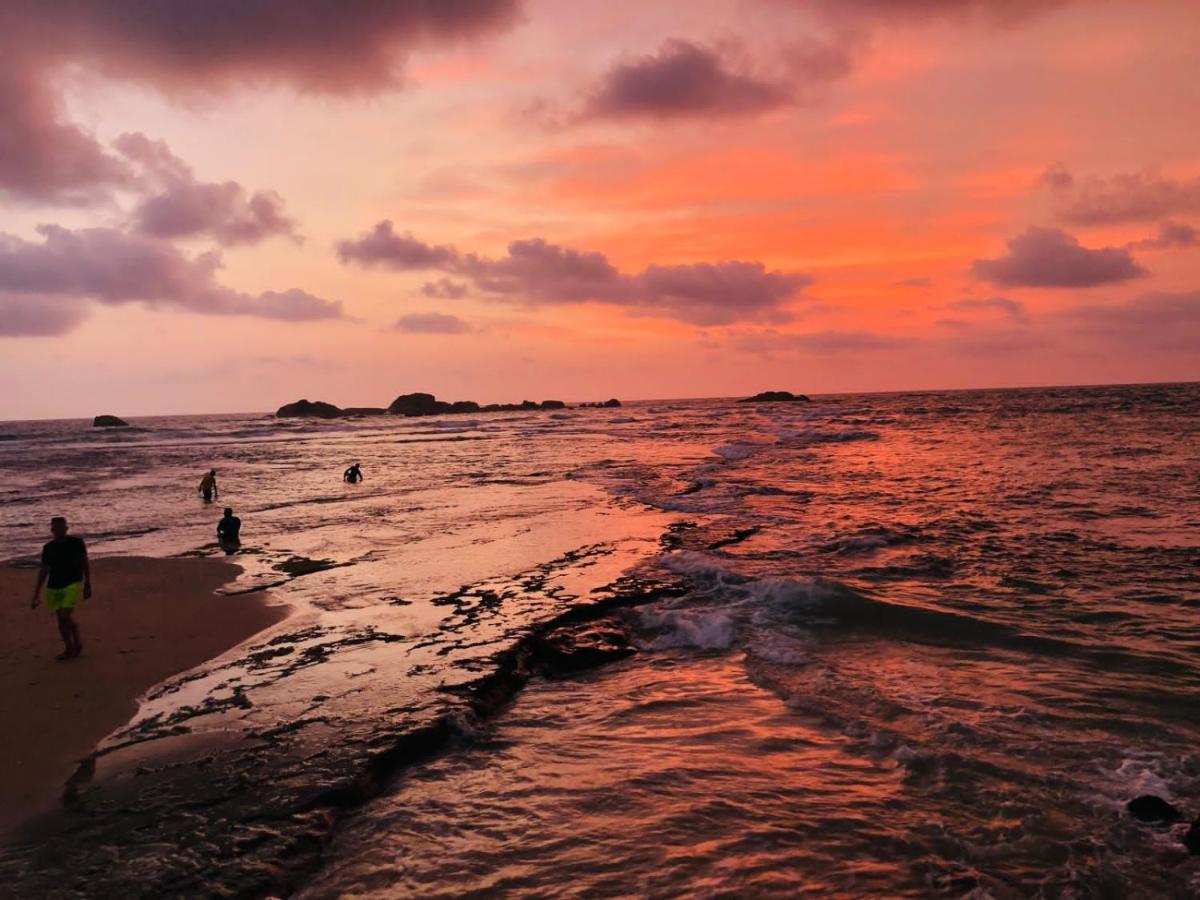 City Sunrise Hikkaduwa Exterior foto